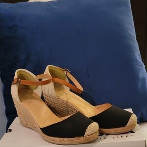 croft & barrow Black and Tan Espadrille Wedge Sandals with Ankle Strap